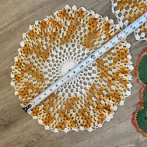 Vintage Crochet Doilies Set of 3 Green and Yellow Tones - Picture 7 of 9